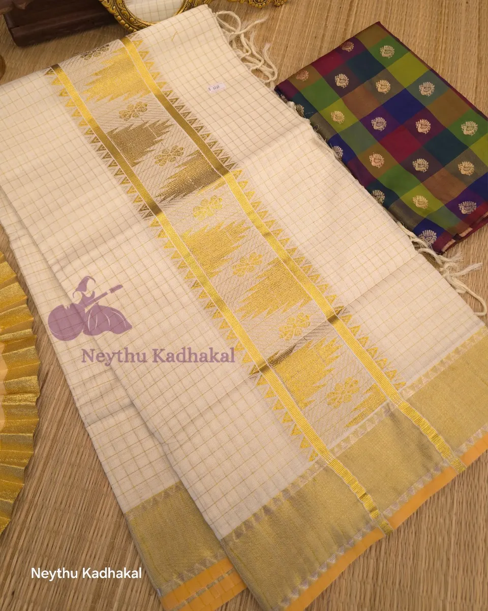 Checked Kasav Saree With Tussels - Kasav SS thumbnail 3