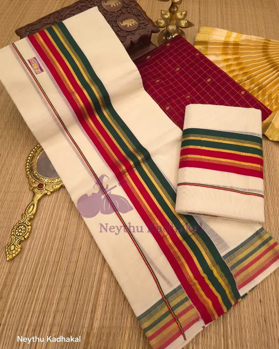 ReddishMaroon & DarkGreen - Kara With Kasav SM